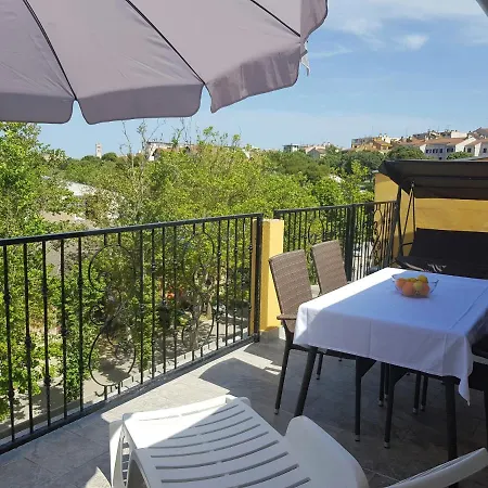Katy Apartment Pula